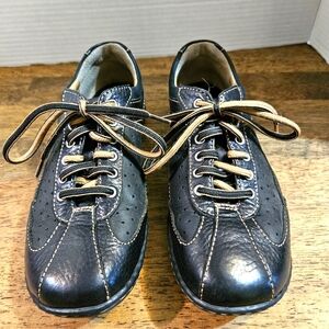 Born Sz 6.5 Women's Black Genuine Leather Casual Shoes NWT